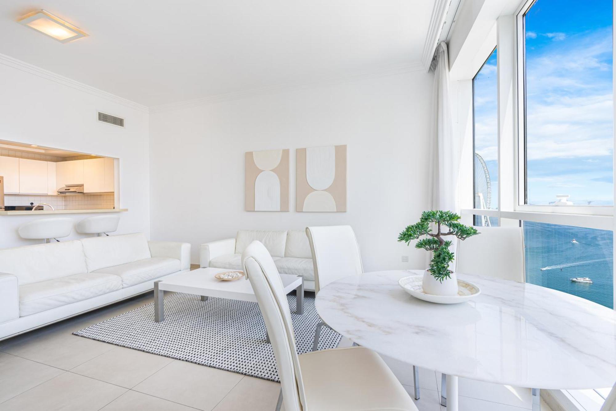 Jbr With Incredible View & Private Apartment