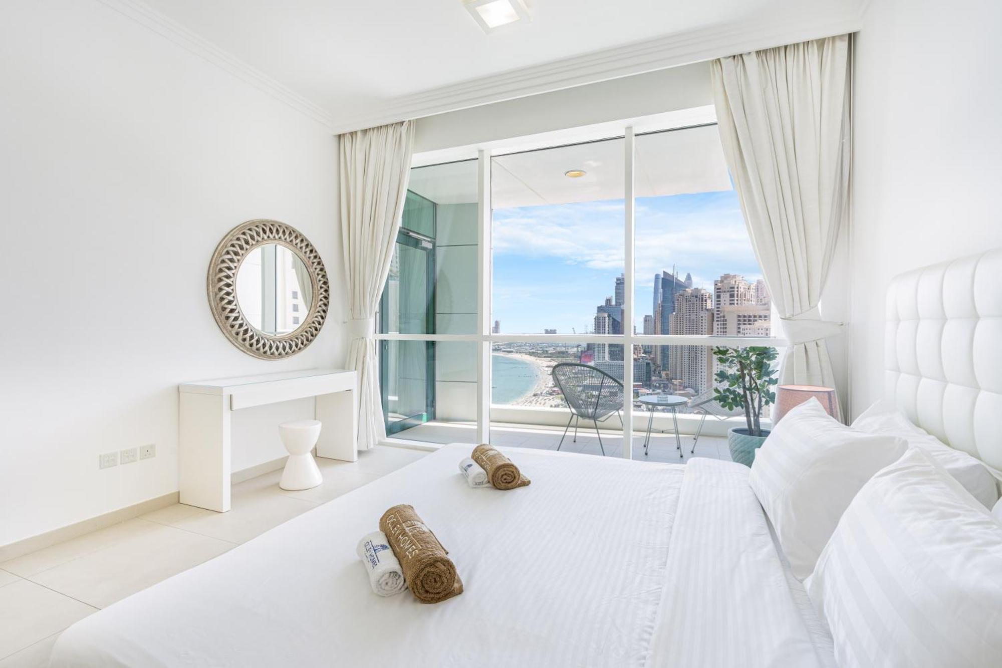 Jbr With Incredible View & Private Apartment *