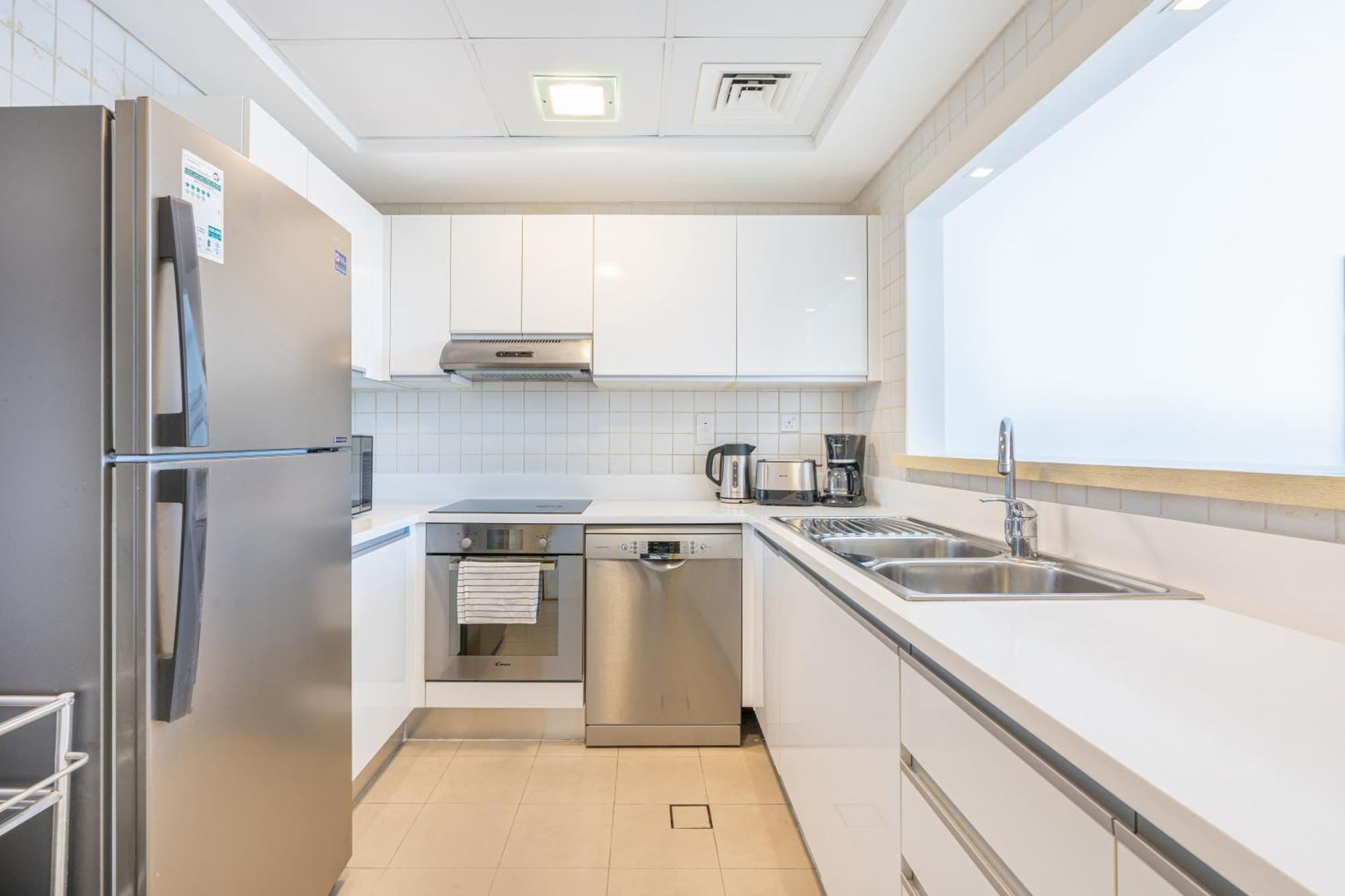 Apartment Jbr With Incredible View & Private Dubai